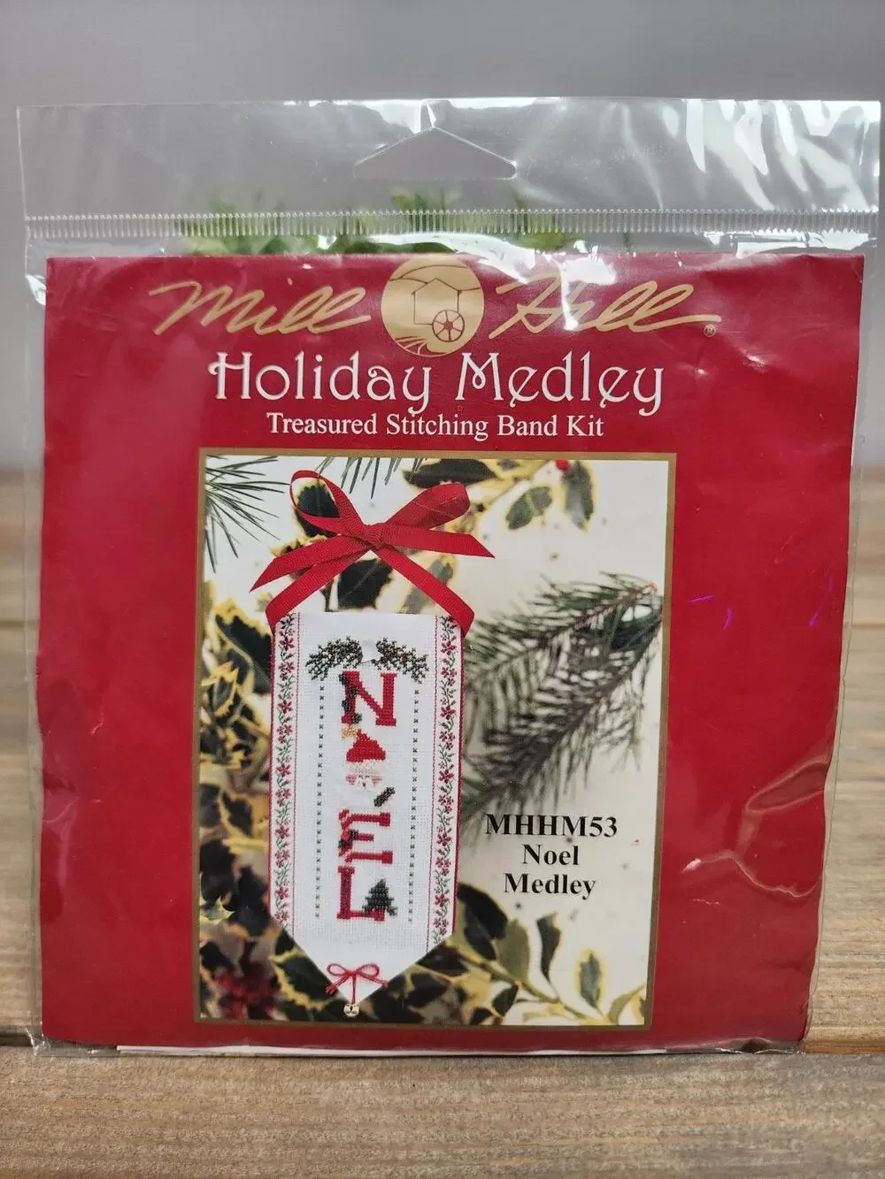 Vtg 2002 Mill Hill Holiday Medley Treasured Stitch Band Kit: NOEL MEDLEY MHHM53